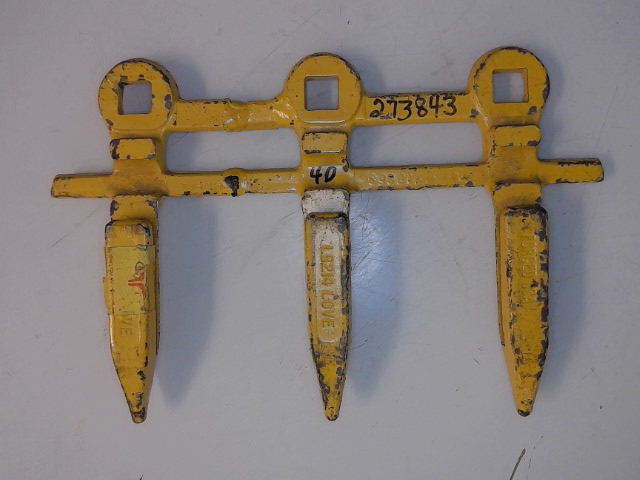 273843 Guard for CUB CADET