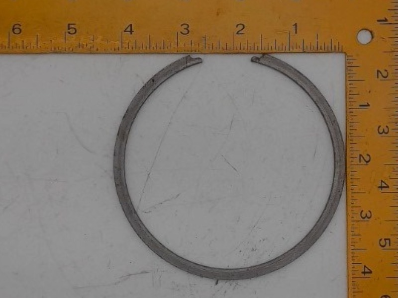 SN4925 Snap Ring for AGCO