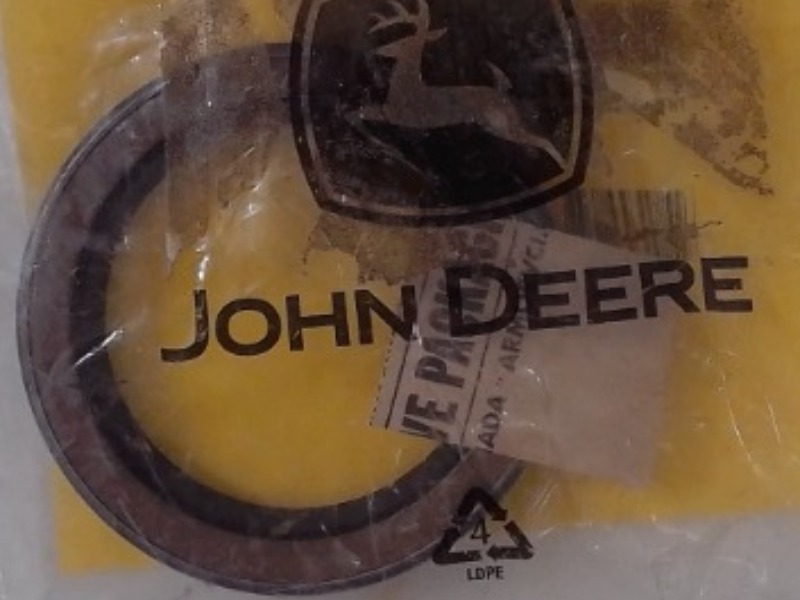 AF1156R Seal for JOHN DEERE