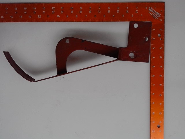 464493R91 Bracket for CUB CADET