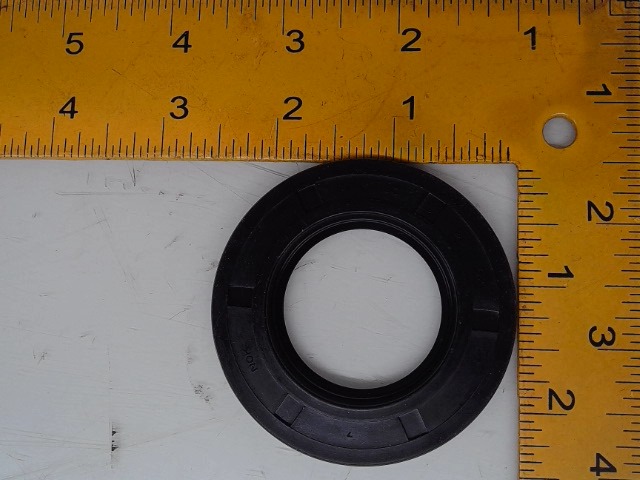 39275 WOODS Seal