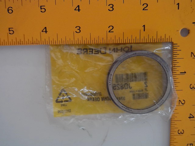 JD8253 Bearing Race for JOHN DEERE
