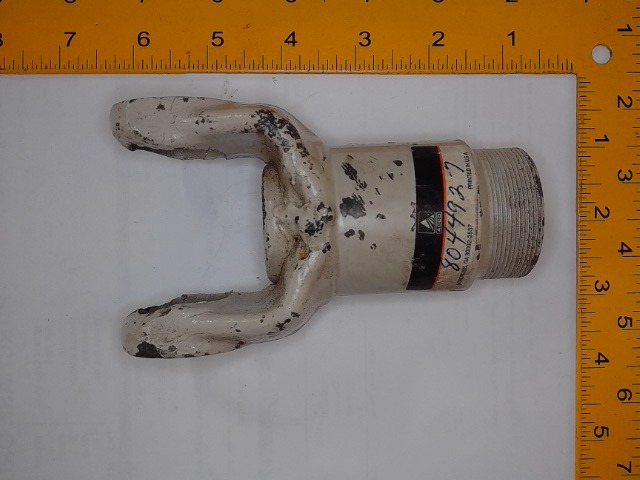 804492 AGCO Yoke
