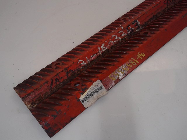 31-1833353 Rasp Bar Set/2 for AGCO