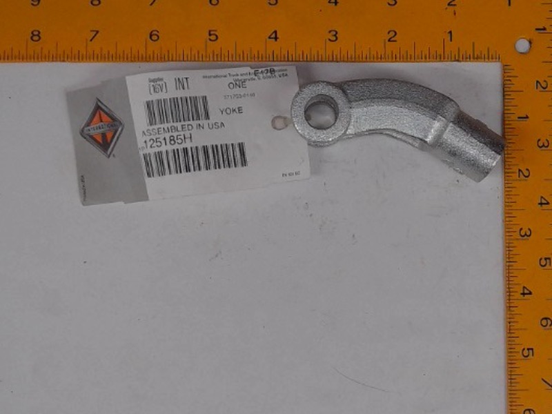 125185H Yoke for NAVISTAR