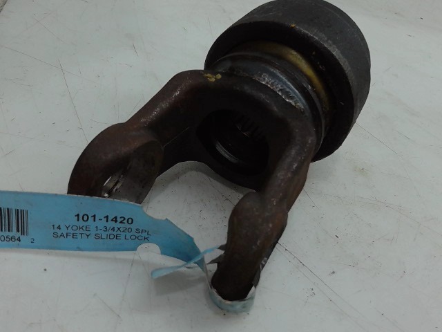 W101-1420 Yoke for AGCO
