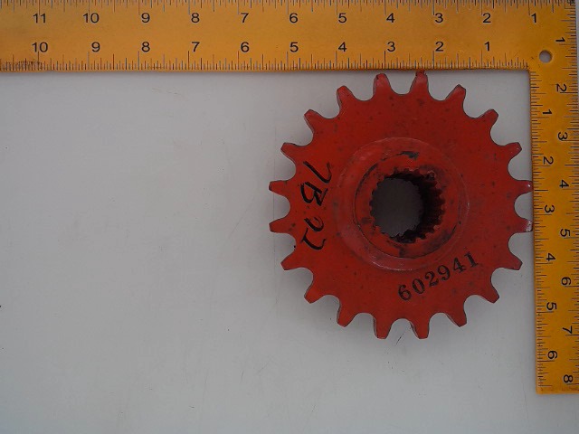 602941 Sprocket 20t for GEHL MANITOU
