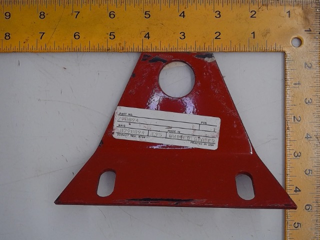 798894 Brkt for CUB CADET