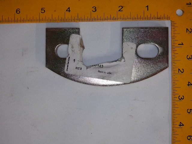 H137143 Plate for JOHN DEERE