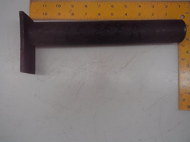 195858A Pin for AGCO