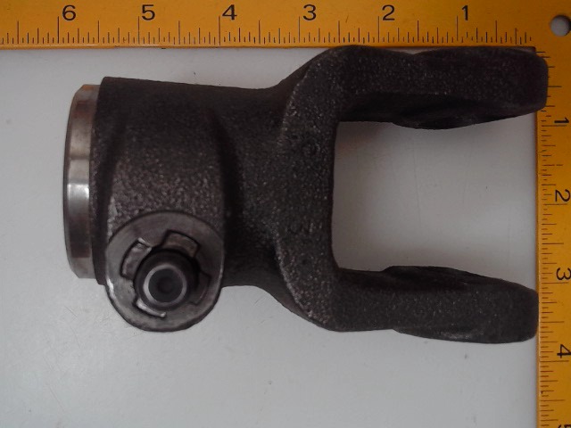AC10529 Yoke for JOHN DEERE