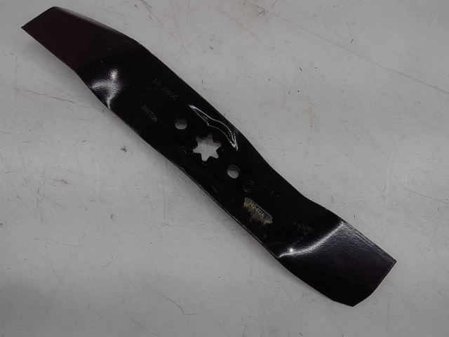 742-0612A Blade for CUB CADET