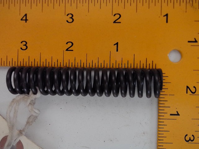 R81578 Spring for JOHN DEERE