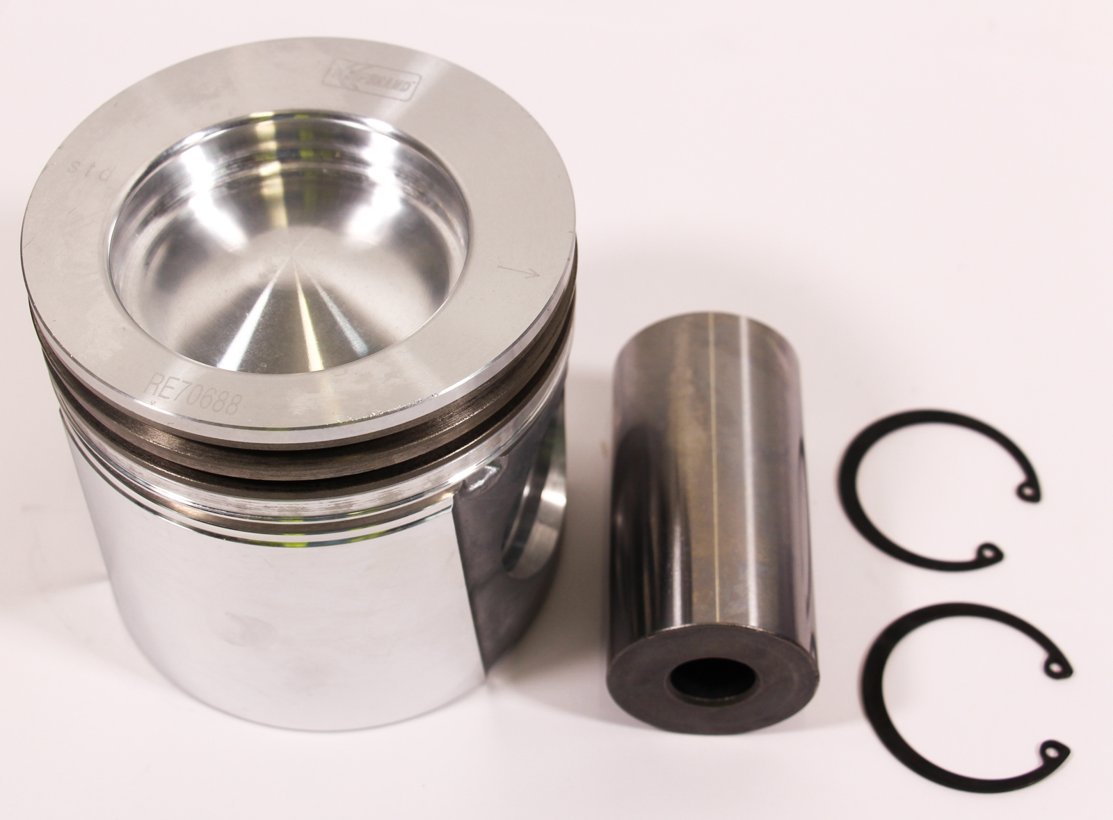 RE70688 Piston & pin Made to fit for JOHN DEERE